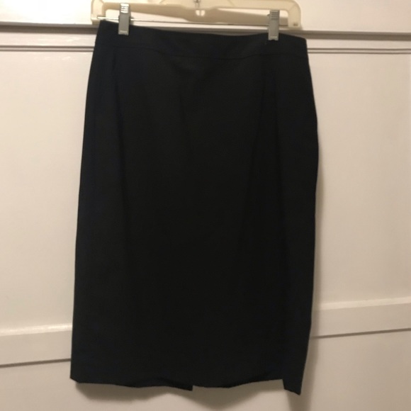 Black Banana Republic Pocket Skirt  2 - Picture 1 of 6
